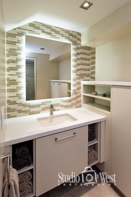 Well designed small but functional bathroom photography beach house bathroom photos - architecture photography - interior architectural photography - Studio 101 West Photography